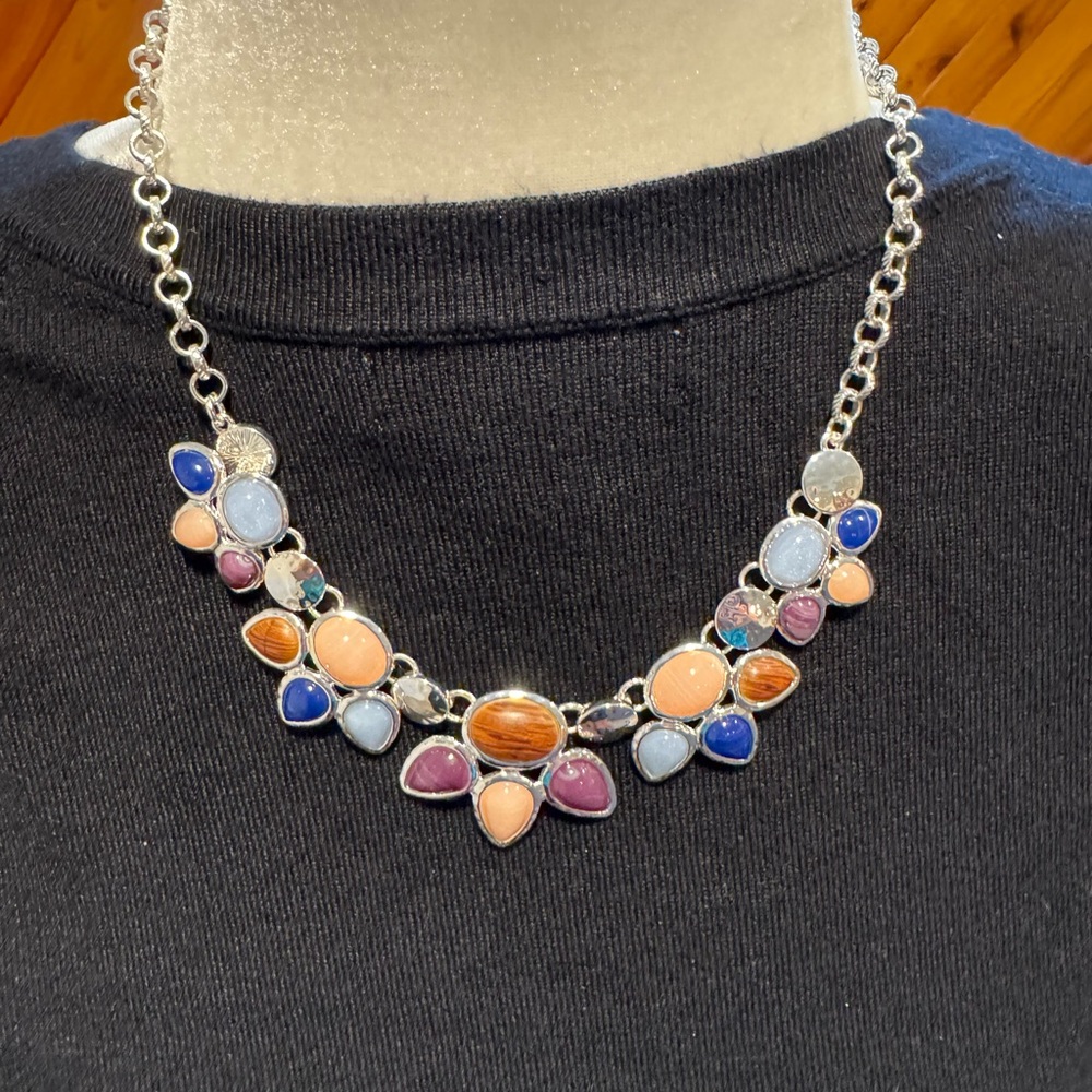 Costume Jewelry Silver Chain Multi Color Blues Oranges/Peach/Pinks Lobster Claw - Picture 2 of 3